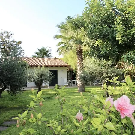 Enza Bellissima Con Piscina *