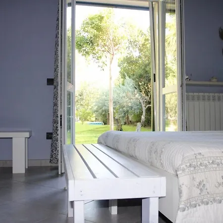 Enza Bellissima Con Piscina Villa