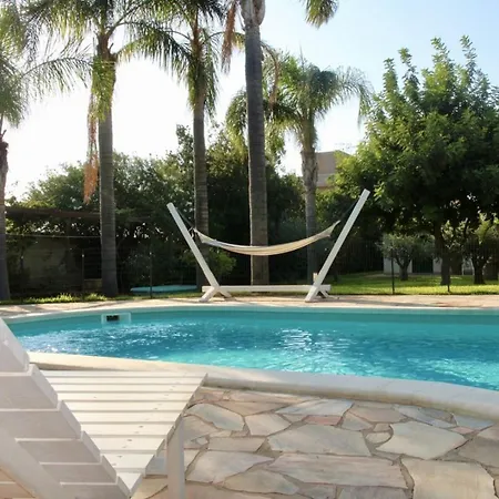 Enza Bellissima Con Piscina *