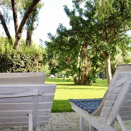 ヴィラ Enza Bellissima Con Piscina *